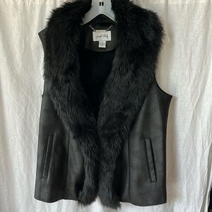 Joseph Ribkoff - size M - Black feaux fur vest